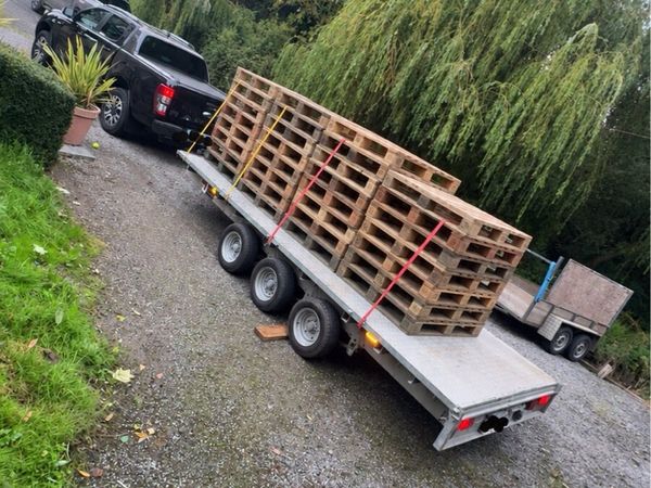 *Delivery available* top quality pallets - Main image