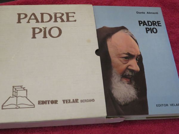 Padre Pio , book by Velar Bergamo . - Main image