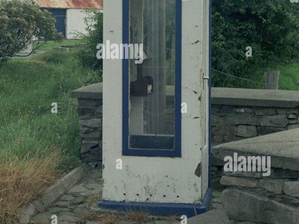 Wanted old Telecom Éireann telephone box - Main image
