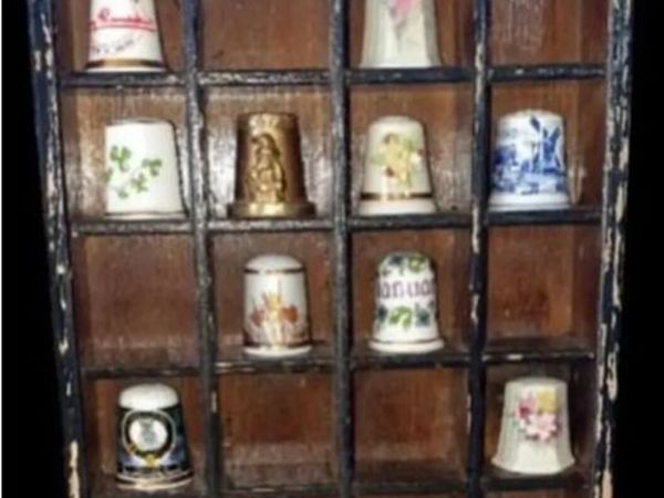 Vintage Thimble Display Rack With 12 Thimbles - Main image