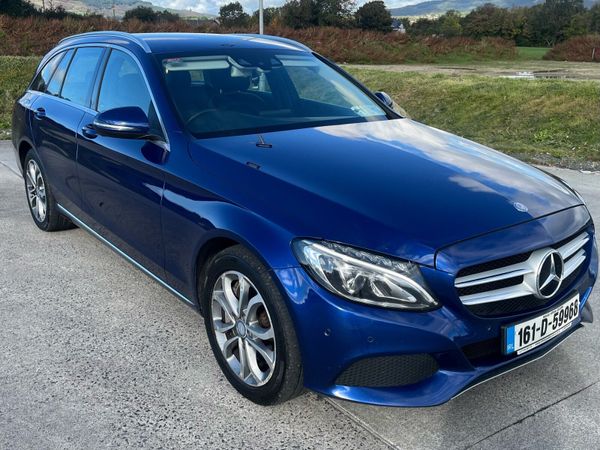 Mercedes C350 - Main image