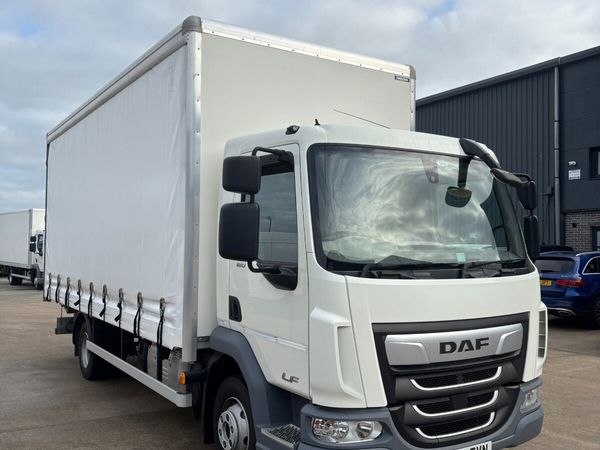 2023 DAF LF 45 180 7.5T Curtainsider - Main image