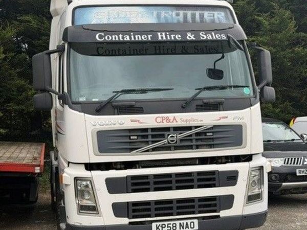 FM440 Tractor Unit for Sale - Main image
