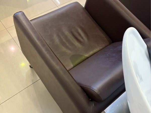 Salon chairs - Main image