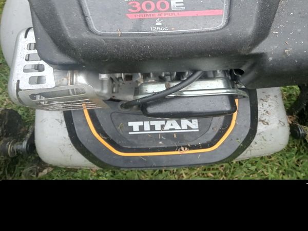 Lawnmower - Main image