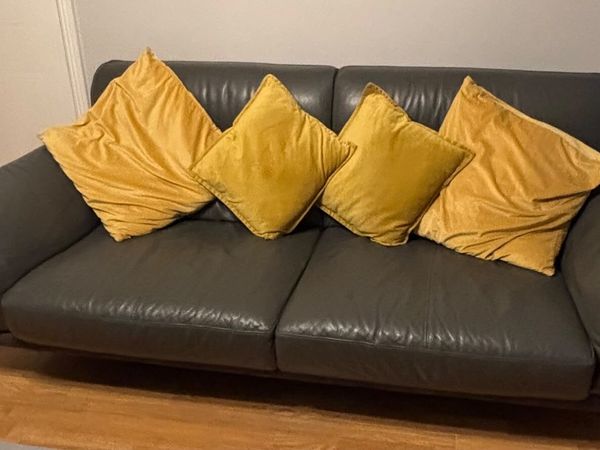 Living room 3 seater & 2 seater & coffee table - Main image
