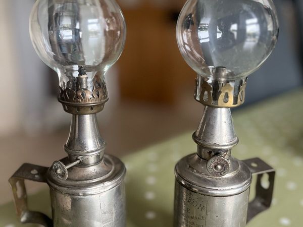 2 Antique French Pigeon Oil Lamps - Main image