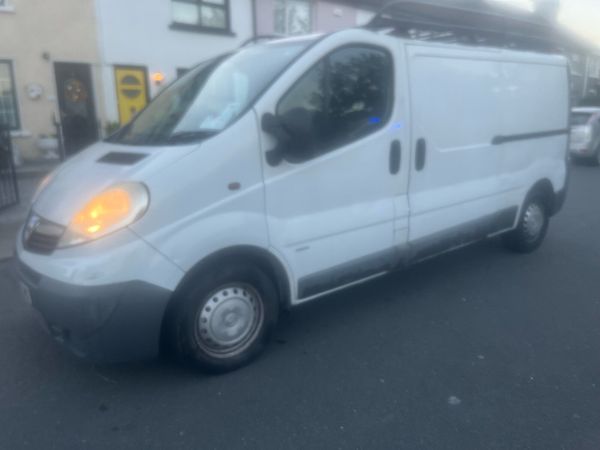 2014 vauxhall vivaro doe 2-27 - Main image