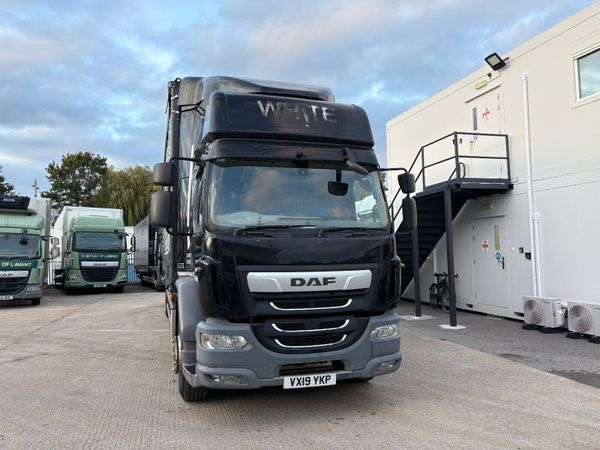 DAF LF290 18 TONNER WITH VERY RARE 31FT BODY - Main image