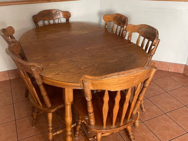 Kitchen table and chairs - Main image