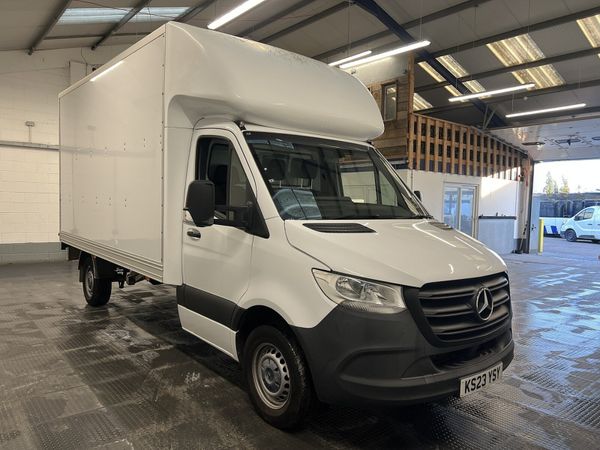 2023 Mercedes-Benz Sprinter Luton Box Van - Main image