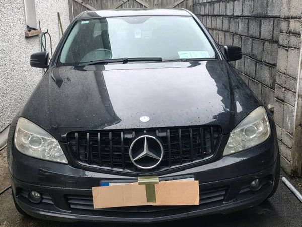 Mercedes C180 executive se - Main image