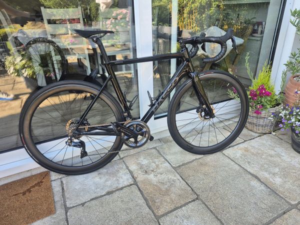 Basso Venta  Carbon Road Bike - Main image