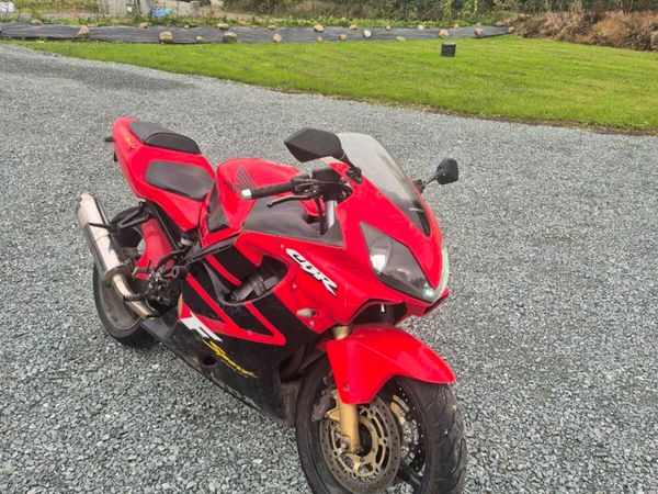 Honda CBR600FS - Main image