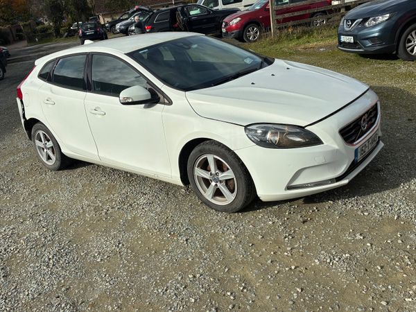 Volvo v40 diesel drive home - Main image