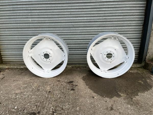 New Holland Wheels 16.9 x 38 - Main image