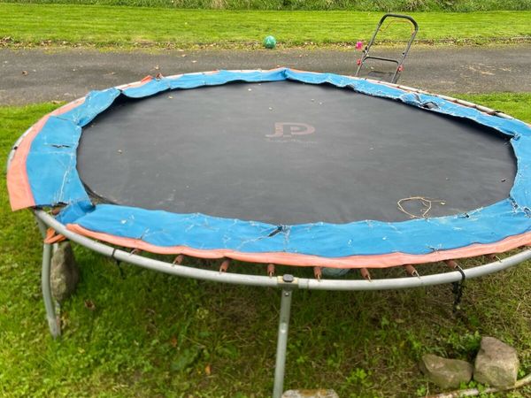 Trampoline - Main image
