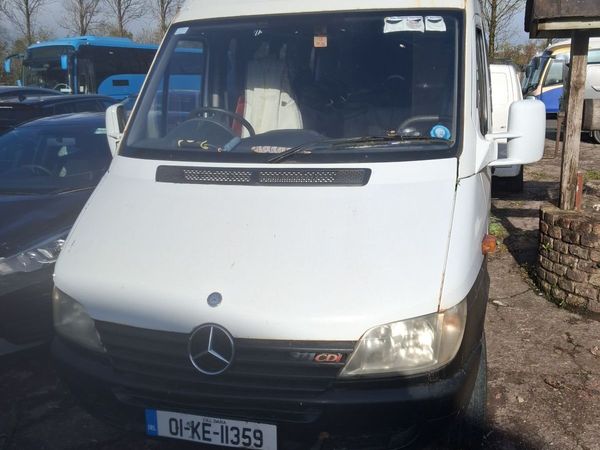 Mercedes sprinter camper van - Main image