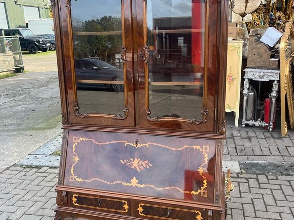 Terence clifford Antiques - Main image