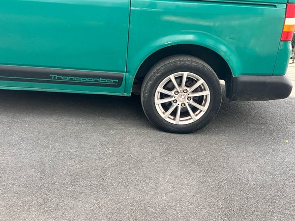 16” BMW allots and tyres - Main image