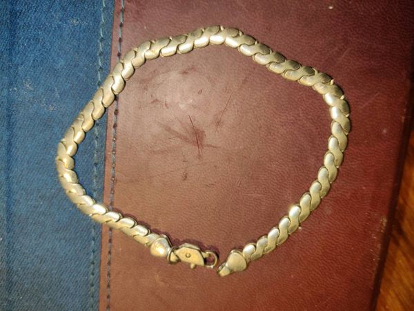 VINTAGE HERRINGBONE, 8"Long Real Silver Bracelet ! - Main image
