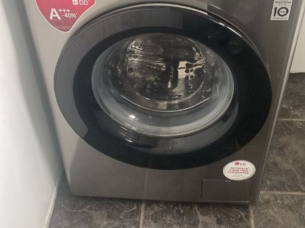 LG 10.5kg Washing Machine – Graphite Finish - Main image