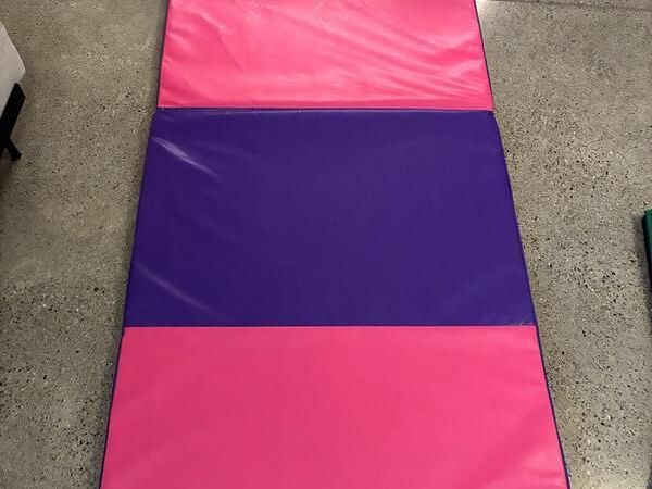 Folding gymnastics mat - purple and pink - Main image