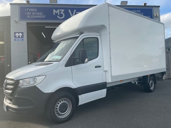 2023 MERCEDES SPRINTER  PROGGRESIVE LWB TAIL LIFT - Main image