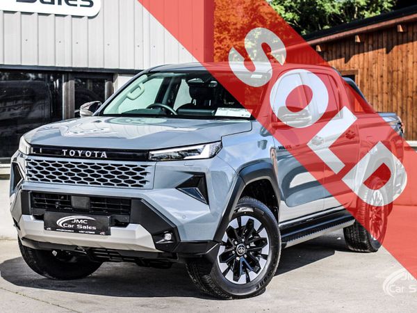 2026 TOYOTA HILUX INVINCIBLE - Main image