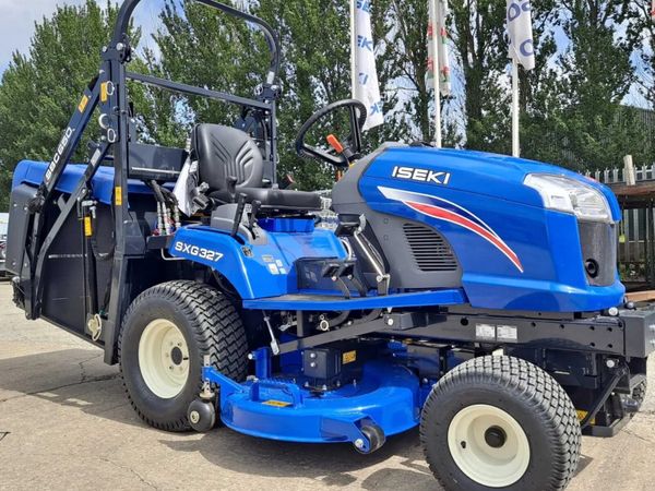 Iseki SXG 327 high dump ride on mower - Main image