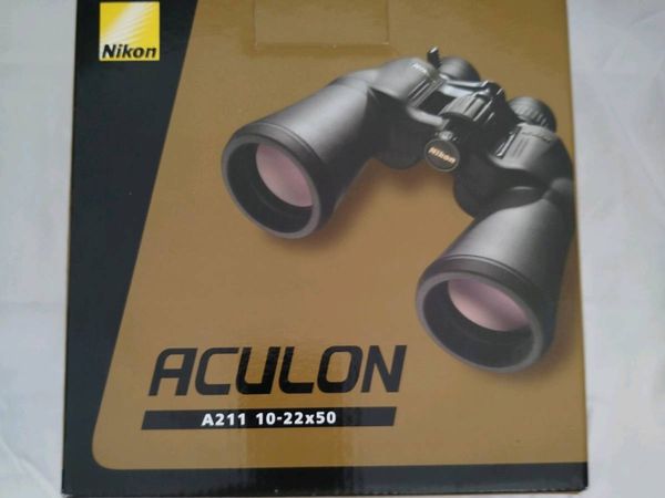 Nikon Aculon Zoom Binocs - Main image