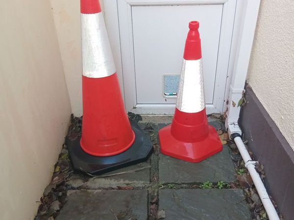 2 CONES - Main image