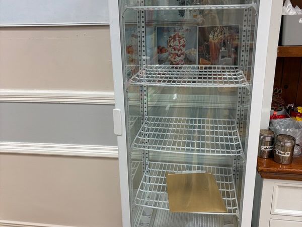 display fridge - Main image