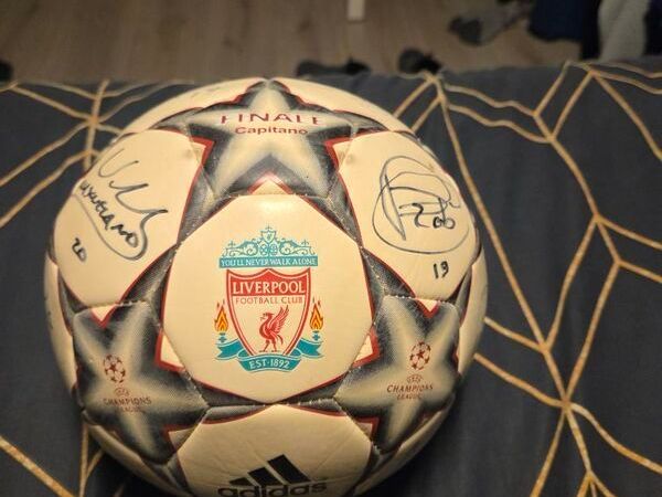 signed - Main image