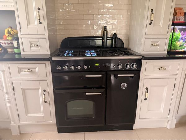 Electric cooker with gas hobs - Main image