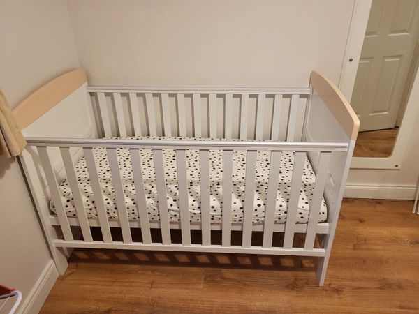 Cotbed - Main image