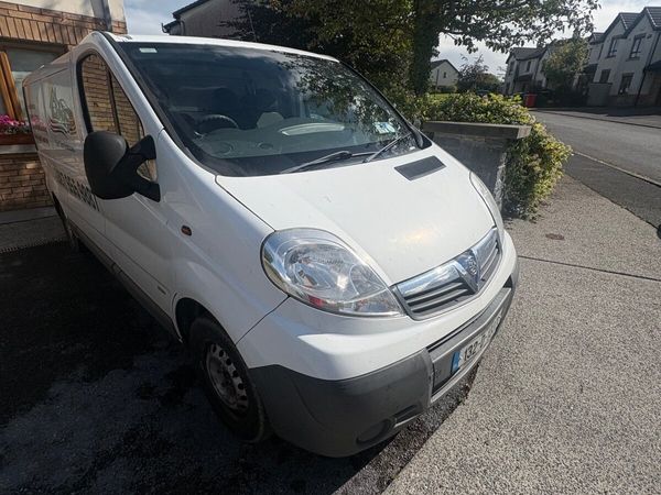 Vauxhall Vivaro 2013 - Main image