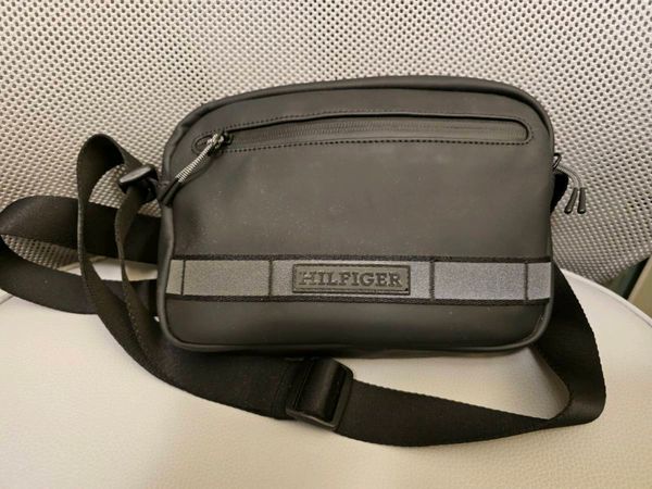 Tommy Hilfiger
Crossbody shoulder bag - Main image