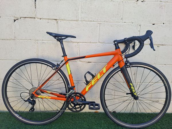 Felt FR 50 Carbon Fork/Aluminium Frame Road Bike - Main image
