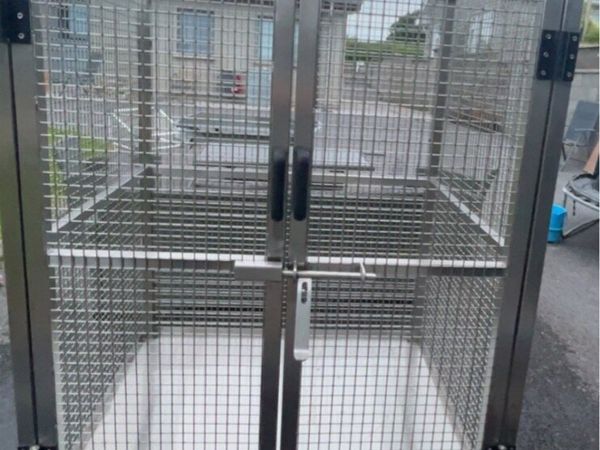 Stainless Steel Cages - Main image