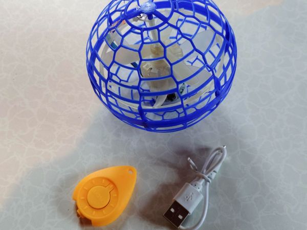 Automatic Flying Plastic Ball (used). - Main image