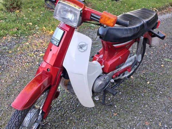 1997 Honda C90 Cub - Main image
