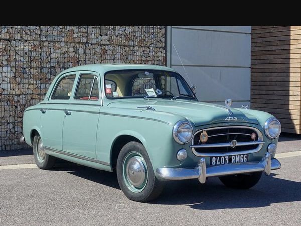 Peugeot 403 1956 ( barn find ) - Main image