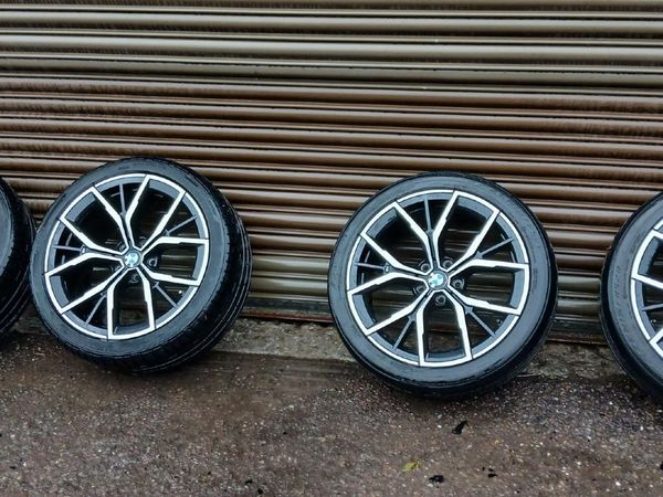 BMW 845M 19 inch Staggered Alloy Wheels - Main image