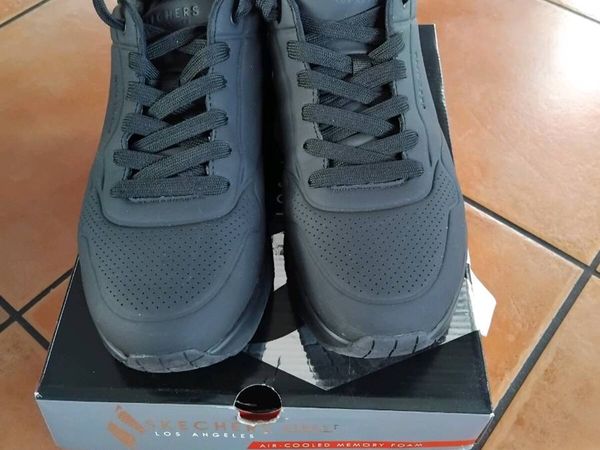 Sketchers mens shoes size uk9.5 - Main image