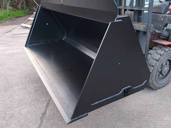 LF HD Premium Telehandler Bucket. Any Bracket. - Main image