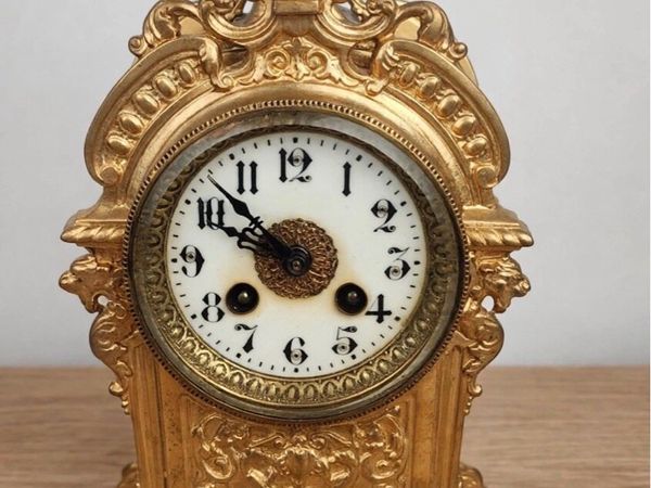 Antique clock - Main image