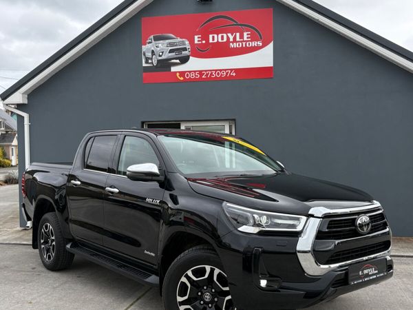 2024 Toyota Hilux Invincible - Main image