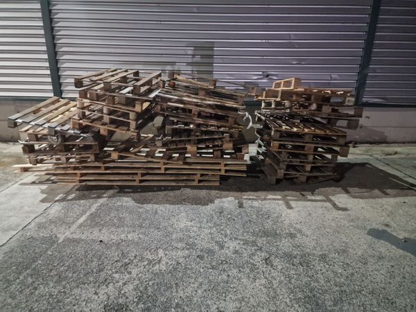 Damaged Pallets FREE - Main image