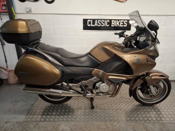 Honda Deauville 700 2008 - Main image